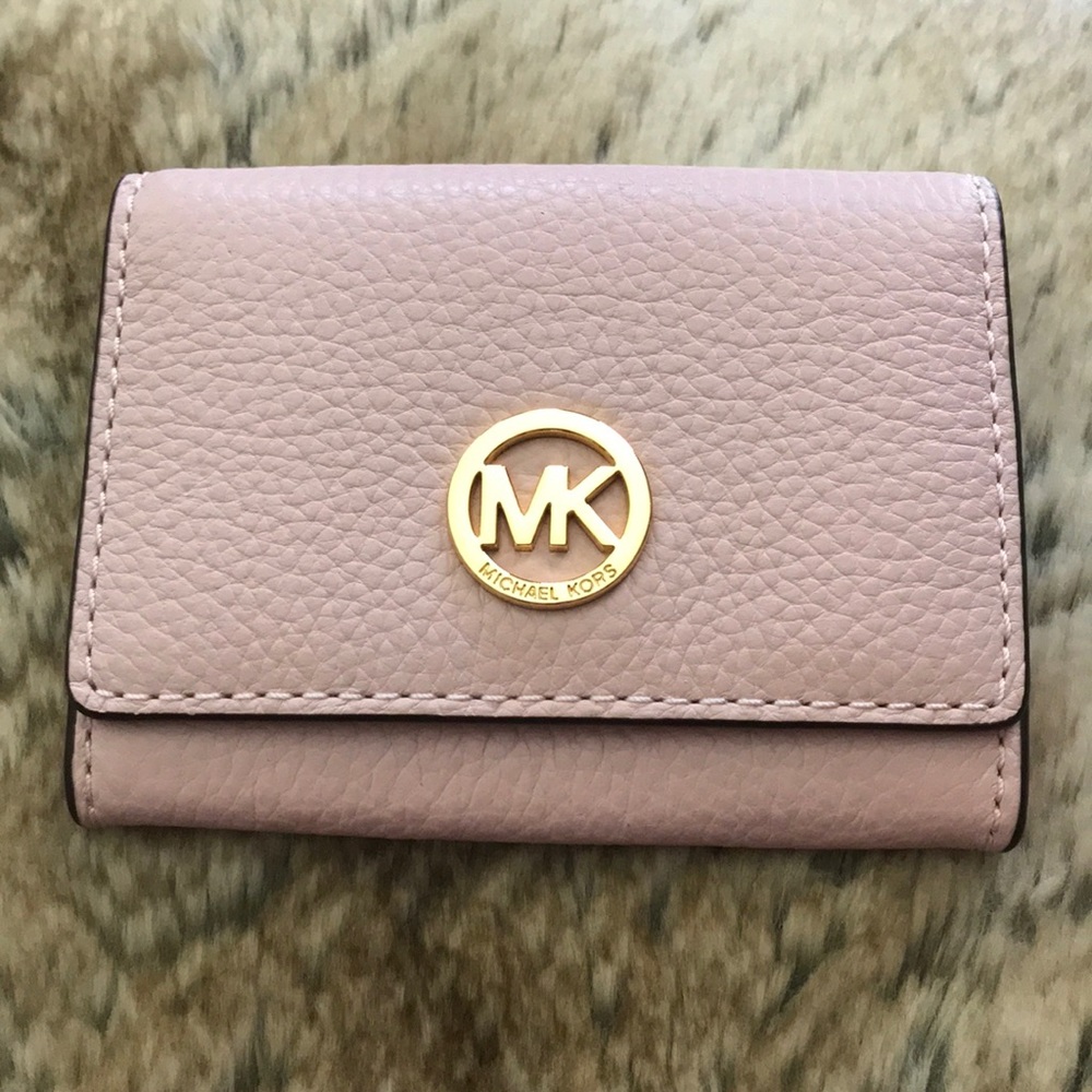 Michael Kors (small wallet)